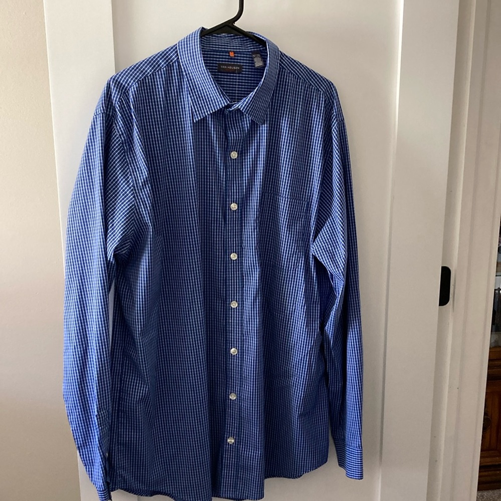 Blue long-sleeved Van Heusen shirt. In great condition!